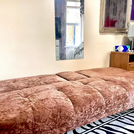 Comfy Double Bedroom With A Private Toilet Londres Extérieur photo